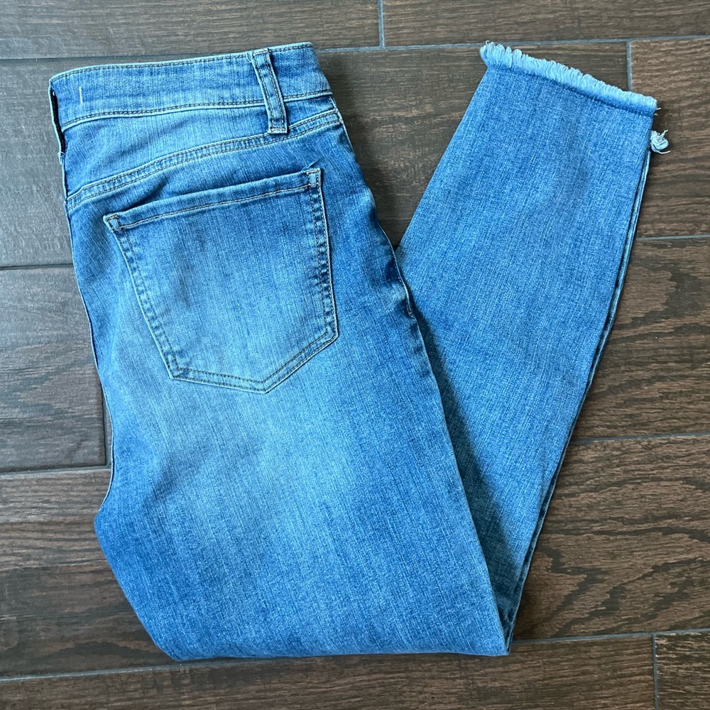 Eunina blue distressed denim cropped jeans